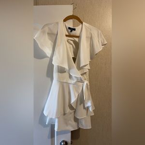 Lulu’s size large white romper